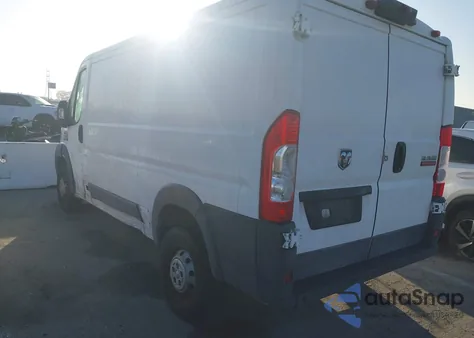 2018 Ram Promaster 1500 Low Roof 136 Wb z USA, uszkodzony, nr VIN 3C6TRVAG0JE120960